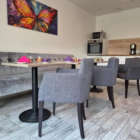 Le Refuge Des Voyageurs Bed and Breakfast 3*