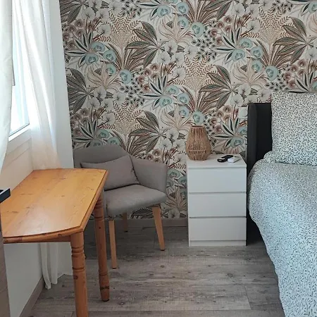 Le Refuge Des Voyageurs Bed and Breakfast 3*