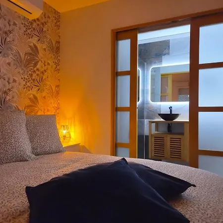 Le Refuge Des Voyageurs Bed and Breakfast 3*